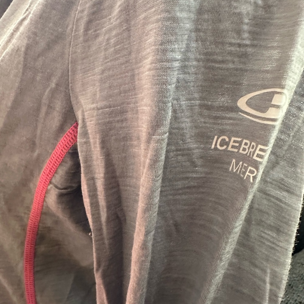 Icebreaker grey long sleeve baselayer